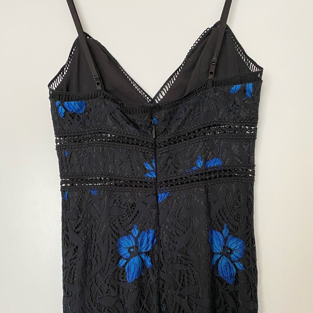 Bebe dress